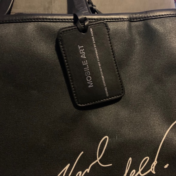Chanel: Mobile Art Tote (Black) - Picture 4 of 11